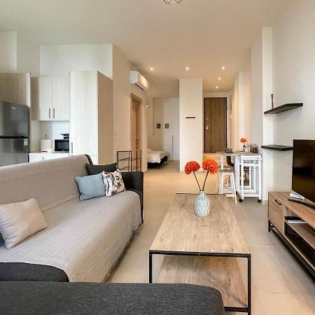 Apartamento Soho Modern 55Sqm Studio With Secret Garden Atenas Exterior foto