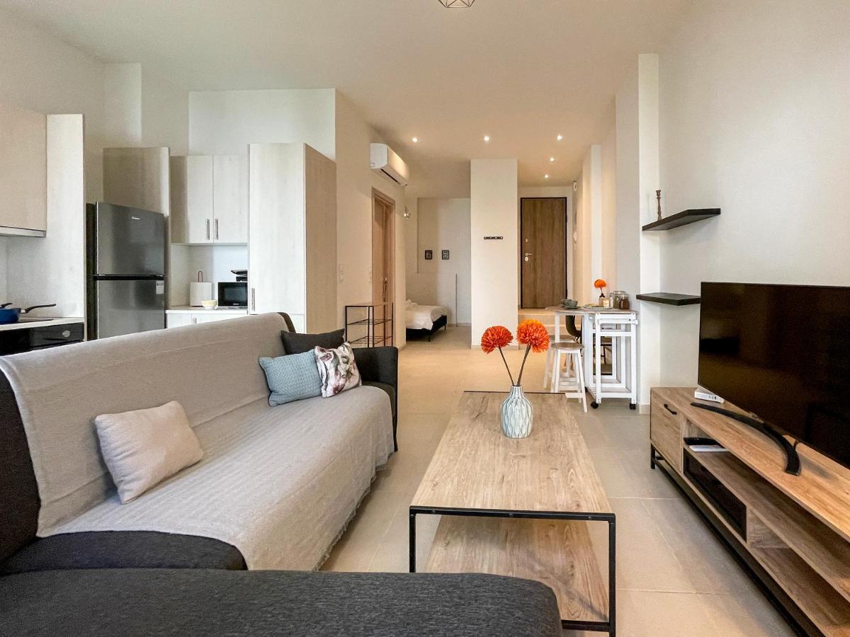 Apartamento Soho Modern 55Sqm Studio With Secret Garden Atenas Exterior foto